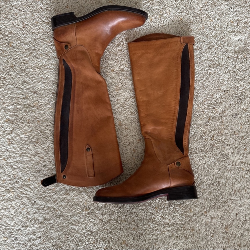 Women’s boots by Emanuele Crasto